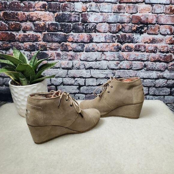 Toms Suede Ankle Wedges - Picture 4 of 7